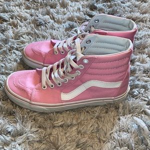 Women’s 8 Pink high top vans